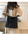 Versatile Canvas Bag with Adjustable Strap for Any Occasion