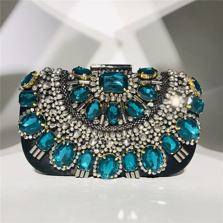 Be the Envy of the Party: Our Glamorous Pearl Clutch