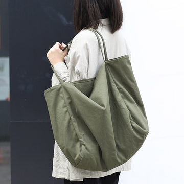 Modern Canvas Shoulder Bag with Sleek Lines