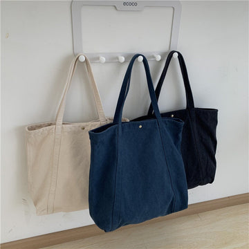 Stay on Trend with Our Contemporary and Eco-Friendly Waxed Canvas Tote