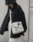 Modern Canvas Crossbody Bag with Sleek Design and Functionality