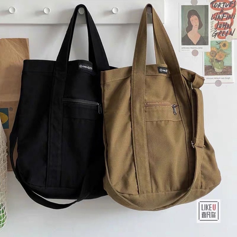 Roomy Canvas Bag with Adjustable Strap for Everyday Use