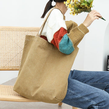 Stay Chic and Sustainable with Our Eco-Friendly Canvas Shoulder Bag