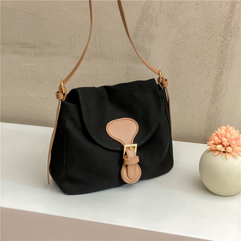 Effortlessly Carry Your Essentials with Our Canvas Crossbody Bag