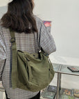 Classic Canvas Crossbody Bag for Everyday Wear
