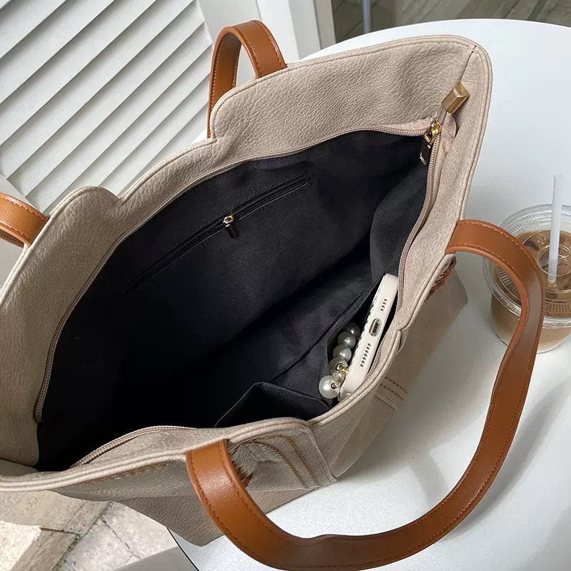 Effortlessly Chic: Our Vegan Leather Tote for Any Occasion