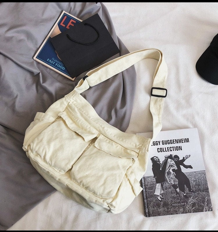 Stay on Trend with Our Fashionable and Sustainable Canvas Crossbody Bag