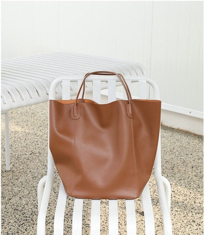 Timeless PU Leather Tote Bag for Women on-the-go