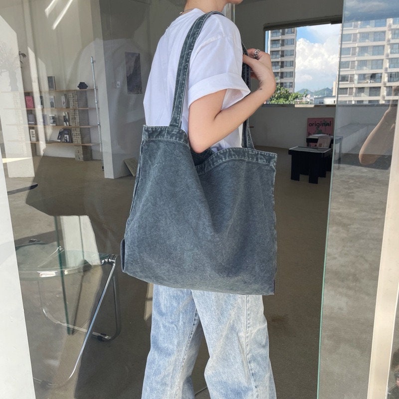 Elevate Your Outfit with Our Chic and Functional Denim Shoulder Bag