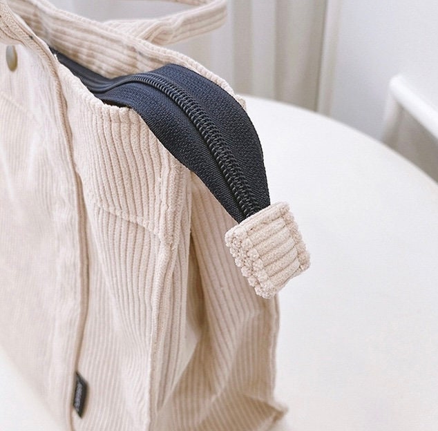 Perfectly Fitted: Corduroy Bag with Adjustable Strap