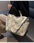 Quilted Chic: A Stylish Tote for Everyday Use